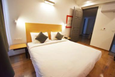 hotel room main image hotel room main image