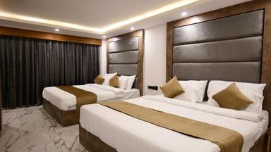 hotel room main image hotel room main image