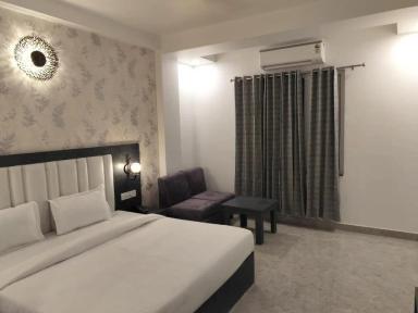 hotel room main image hotel room main image