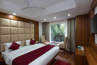 hotel room main image hotel room main image