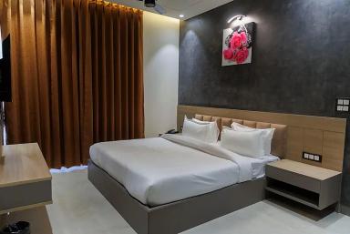 hotel room main image hotel room main image