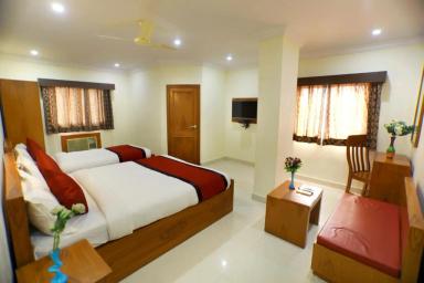 hotel room main image hotel room main image