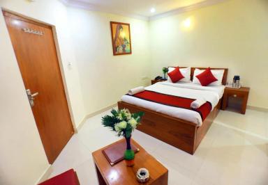 hotel room main image hotel room main image