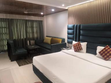 hotel room main image hotel room main image