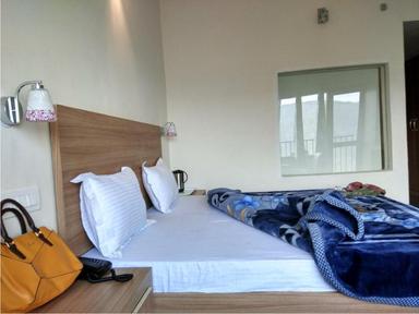 hotel room main image hotel room main image