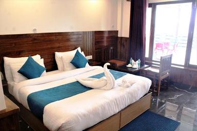 hotel room main image hotel room main image