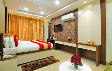 hotel room main image hotel room main image