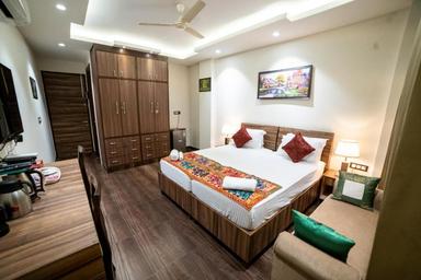 hotel room main image hotel room main image