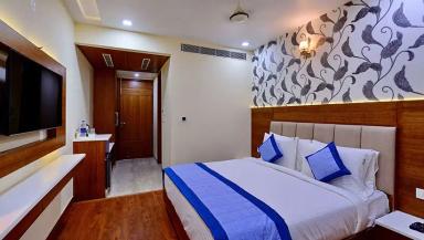 hotel room main image hotel room main image