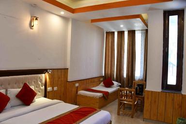 hotel room main image hotel room main image