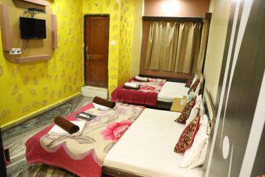 hotel room main image hotel room main image