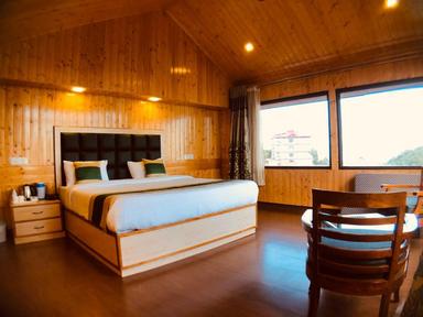 hotel room main image hotel room main image