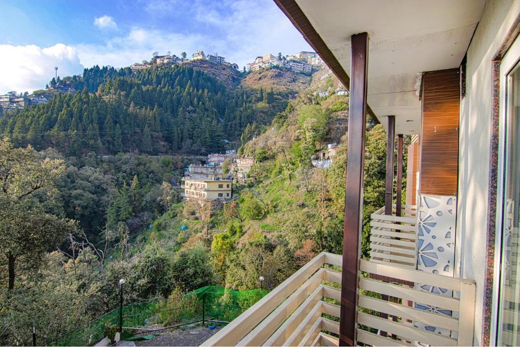 a hills view of hotel at hotel kanari in Mussoorie hotel_Image