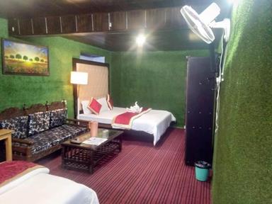 hotel room main image hotel room main image