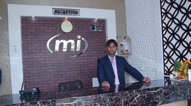 reception at hotel mahabir inn in mathura hotel_Image