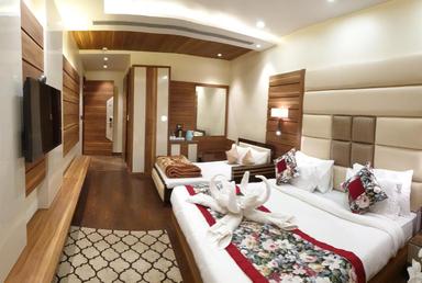 hotel room main image hotel room main image