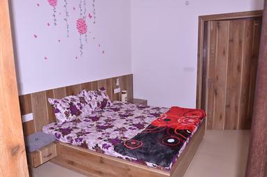 hotel room main image hotel room main image