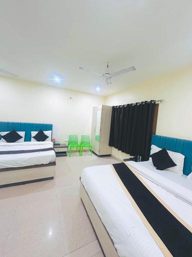 hotel room main image hotel room main image