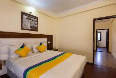 hotel room main image hotel room main image