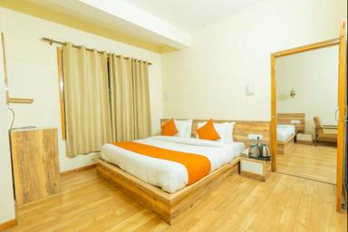 hotel room main image hotel room main image