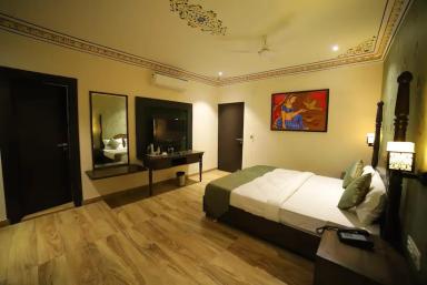 hotel room main image hotel room main image