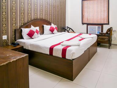 hotel room main image hotel room main image