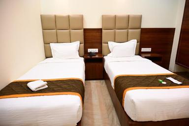 hotel room main image hotel room main image