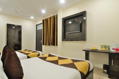 hotel room main image hotel room main image