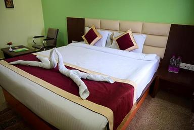 hotel room main image hotel room main image