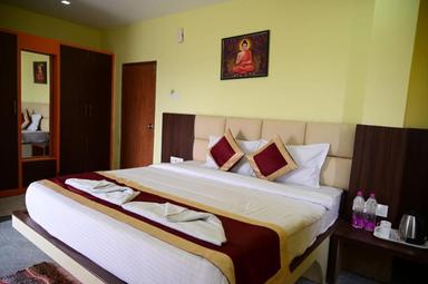 hotel room main image hotel room main image