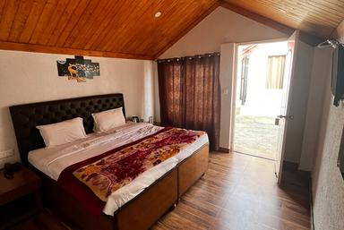 hotel room main image hotel room main image