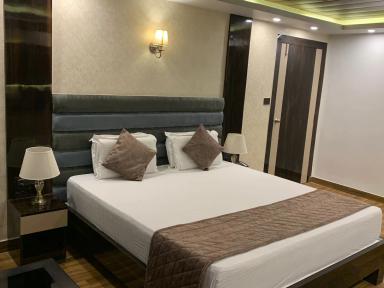 hotel room main image hotel room main image