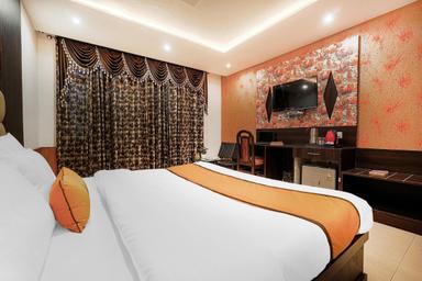 hotel room main image hotel room main image