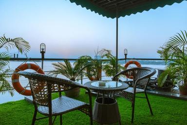 hotel room main image hotel room main image