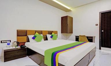 hotel room main image hotel room main image