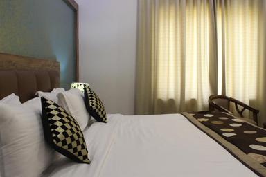 hotel room main image hotel room main image