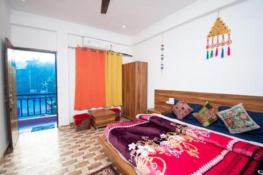 hotel room main image hotel room main image