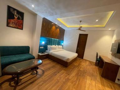 hotel room main image hotel room main image