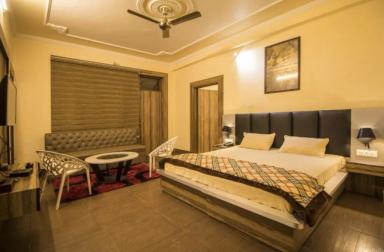 hotel room main image hotel room main image