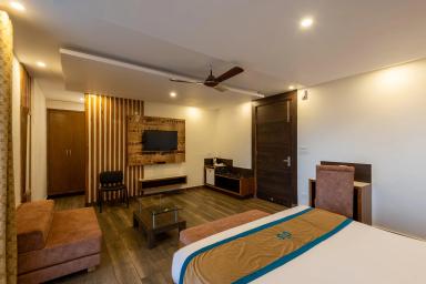 hotel room main image hotel room main image