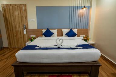 hotel room main image hotel room main image