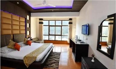 hotel room main image hotel room main image