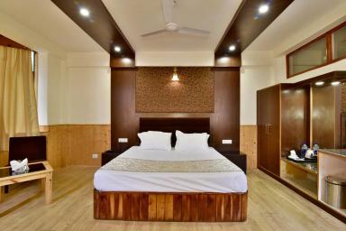 hotel room main image hotel room main image