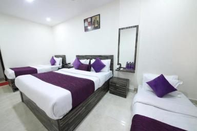 hotel room main image hotel room main image