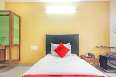 hotel room main image hotel room main image