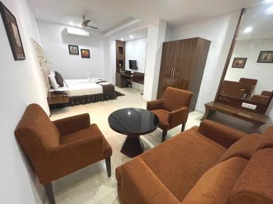 hotel room main image hotel room main image