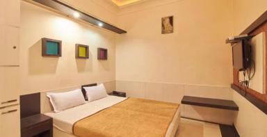 hotel room main image hotel room main image