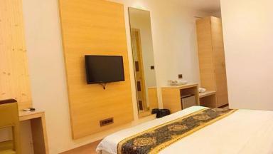 hotel room main image hotel room main image