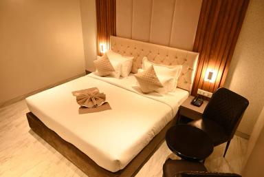 hotel room main image hotel room main image