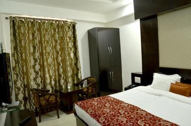 hotel room main image hotel room main image